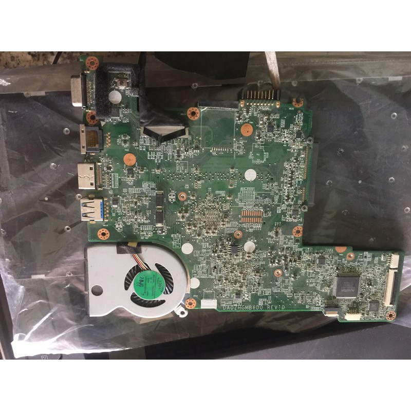 Main laptop acer aspire one 725 amd zin