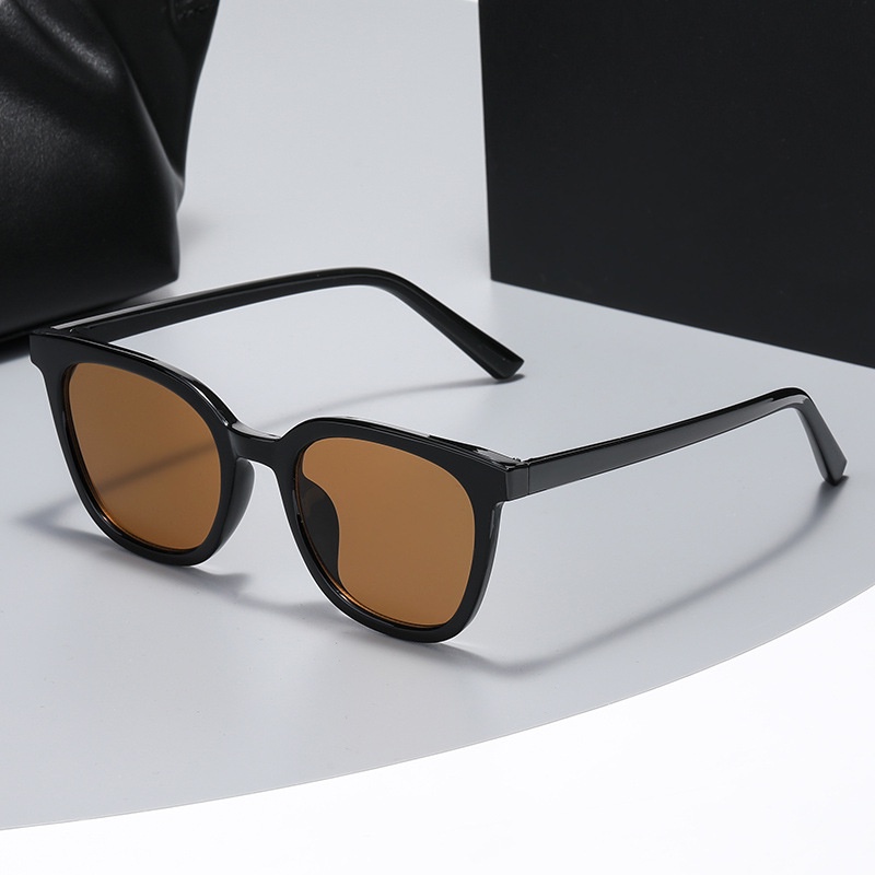 Sunglasses New Trend Sunglasses Retro Couple Fashion Sunglasses Men and Women Sunglasses Beach Travel Sunglasses