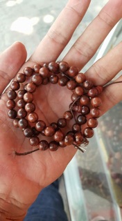 Vòng Tay Gỗ Trắc 1,2cm