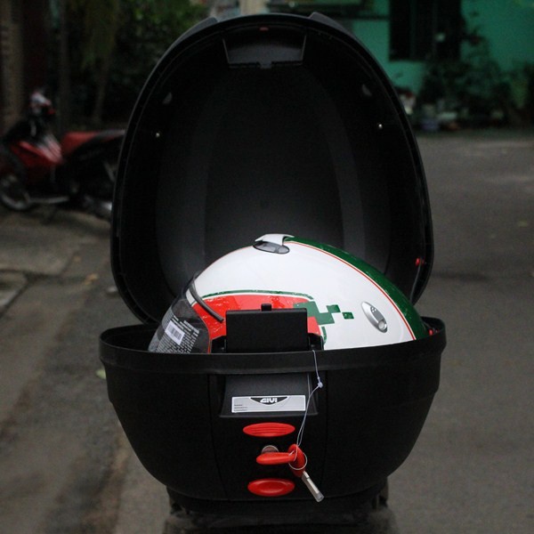 Thùng sau Givi B27N hệ thống khóa Monolock cao cấp dung tích 27 lít kèm đế gắn thùng Givi MP60N chính hãng