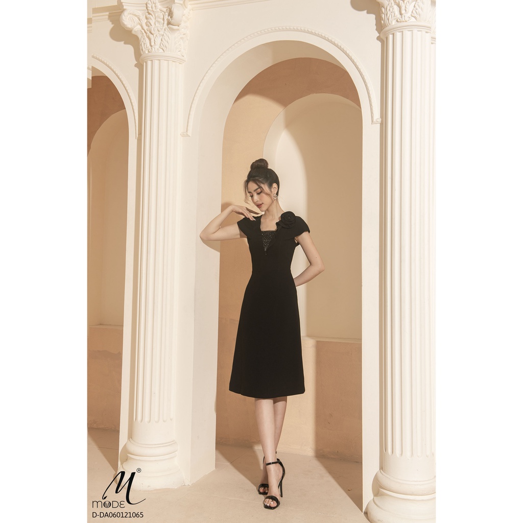 Đầm hoa đính đá MMOutfit D-DA060121065
