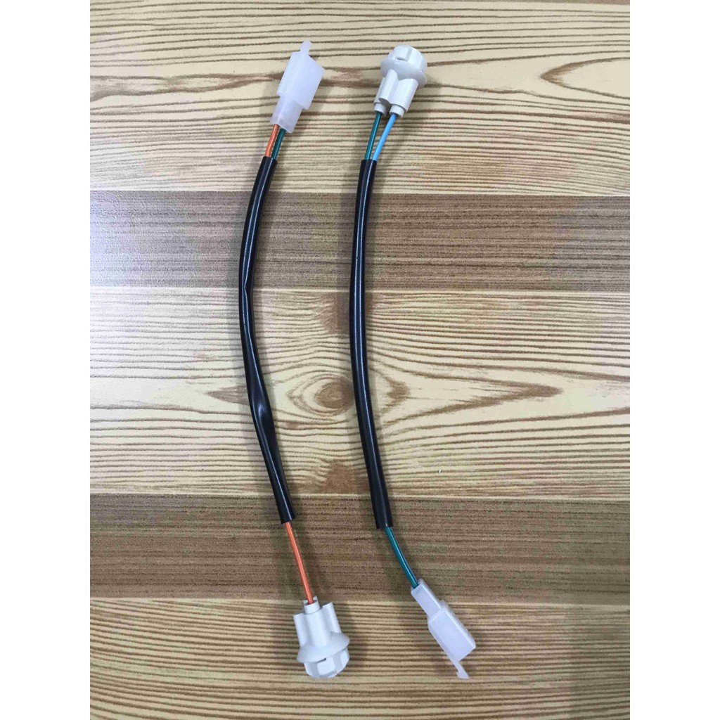 Đuôi xi nhan trước future neo