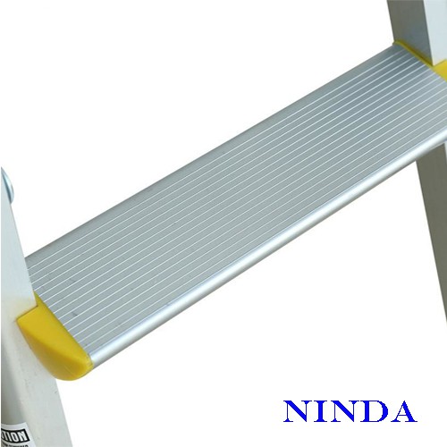 Thang nhôm Chữ A Ninda ND-R03, 3 bậc, bản to, siêu bền, siêu nhẹ, tải 150kg, nhập khẩu chính hãng