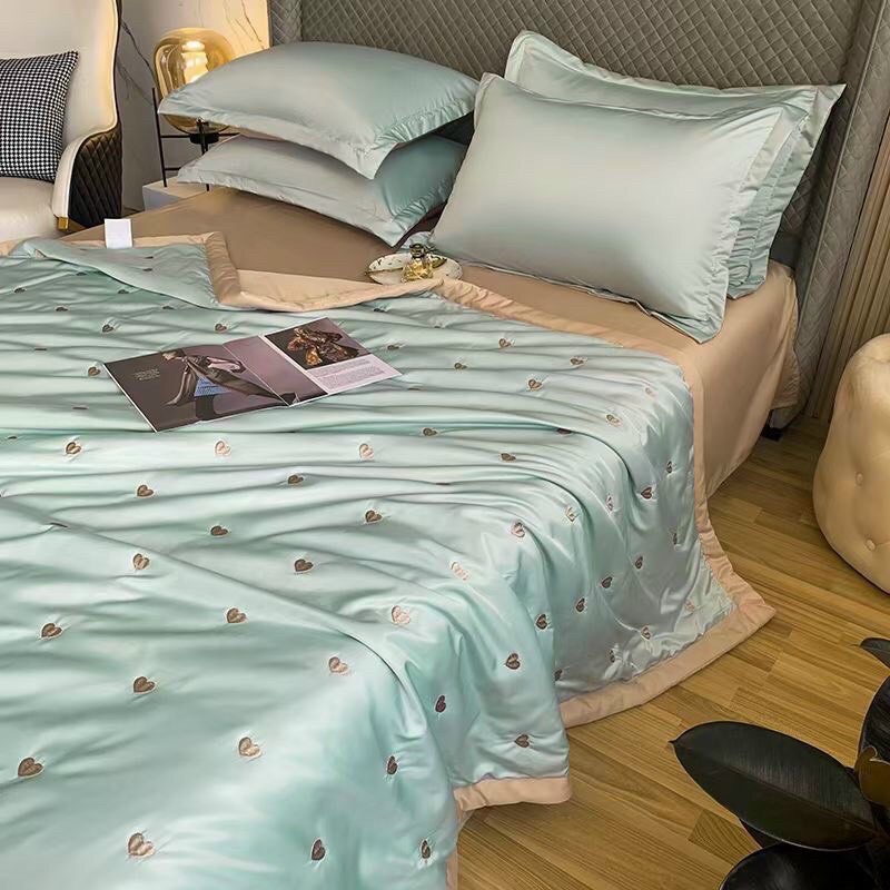 Chăn Lụa thêu tim siêu mềm mát, đáng yêu nhập khẩu loại 1