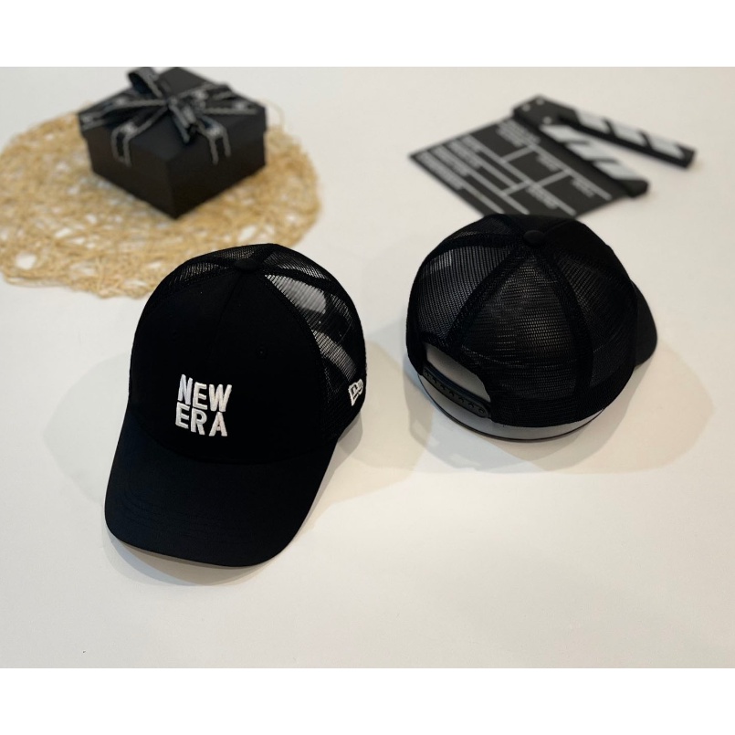 Mũ lưỡi trai New Era màu đen logo trắng cá tính dành cho cả nam và nữ full hộp để làm quà tặng