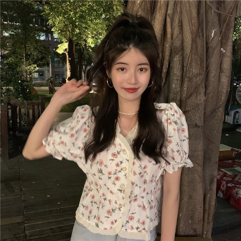 Áo Sơ Mi Ngắn Tay Phồng Cổ Chữ V In Họa Tiết Hoa Phong Cách Pháp Thời Trang Mùa Hè 2022 Cho Nữ
