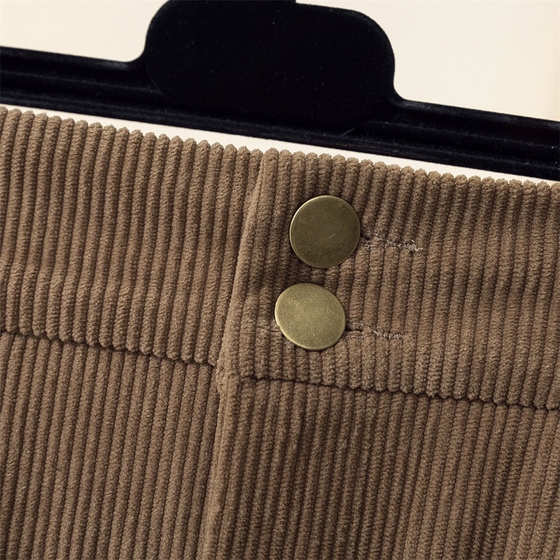 Chân váy nhung tăm cạp cao dáng suông lưng chun