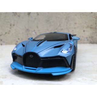 Mô hình xe ô tô Bugatti DIVO 1:32