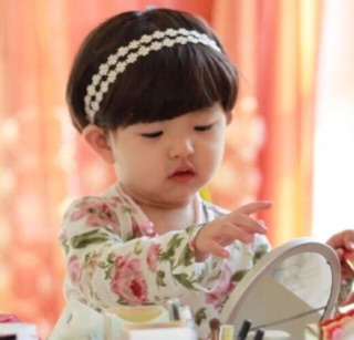 Tóc tém tơ nhật nguyên đầu cho bé