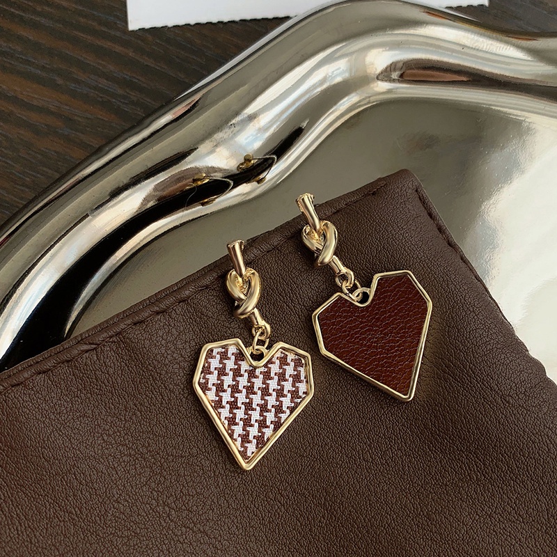 Khuyên tai hình trái tim mạ bạc 925 thời trang thu đông