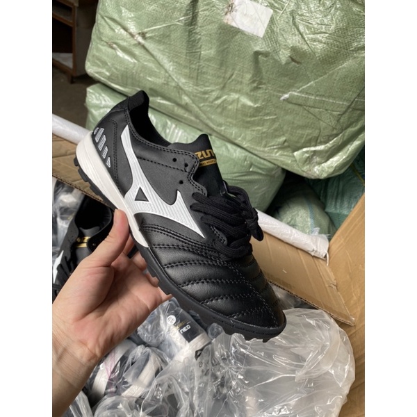 Giày đá bóng TF Mizuno Morelia đen