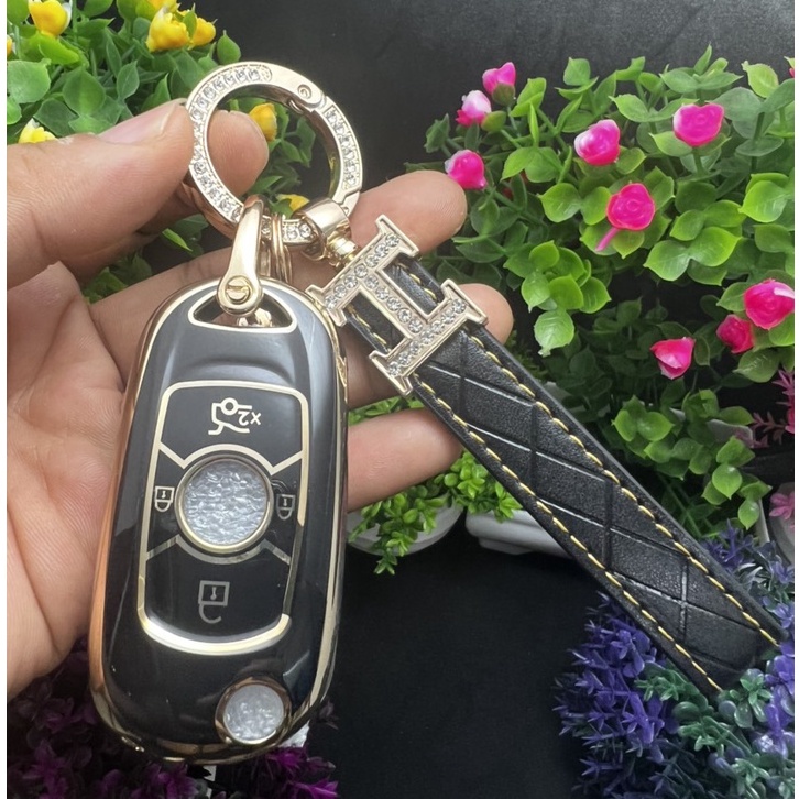 Ốp chìa khóa TPU đen vàng xe ô tô Vinfat Fadill phiên bản chìa gập