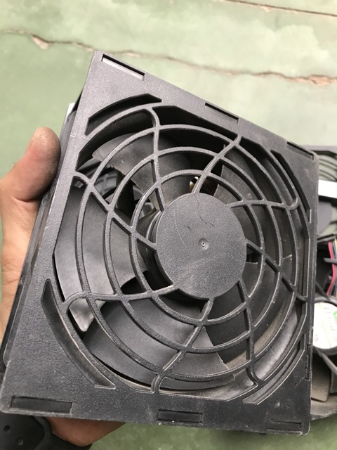 Quạt server hp nidec 12v 1.6A-1.8A , vuông 12cm có khung nhựa bảo vệ