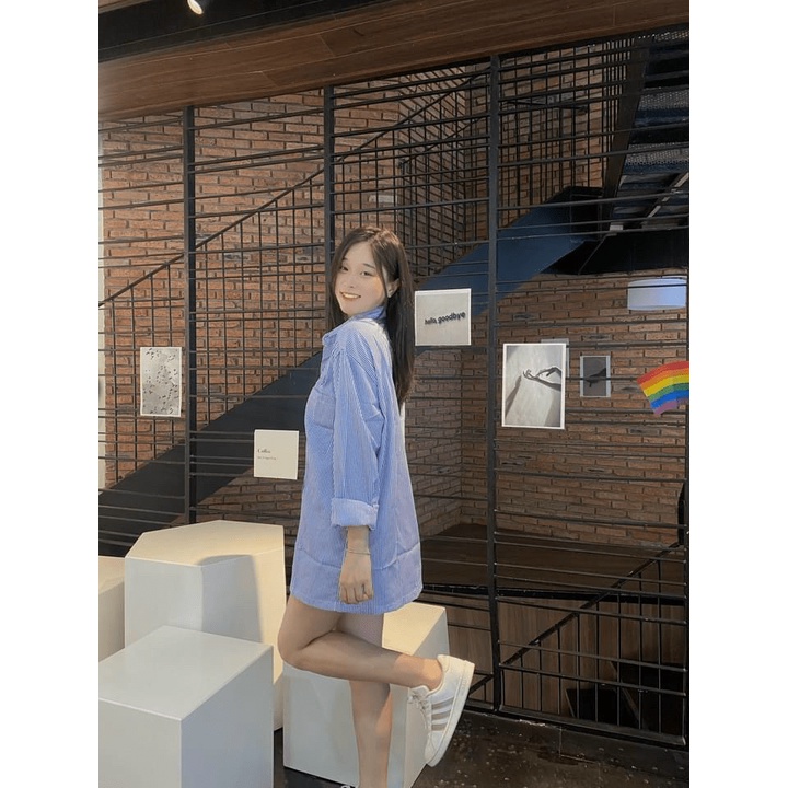 Áo Sơ Mi Nữ Sọc Xanh Thêu Mặt Cười Tay Dài Kiểu Mới Form Chuẩn Mặc Mặc Đẹp Dáng Xinh NEW UNISEX