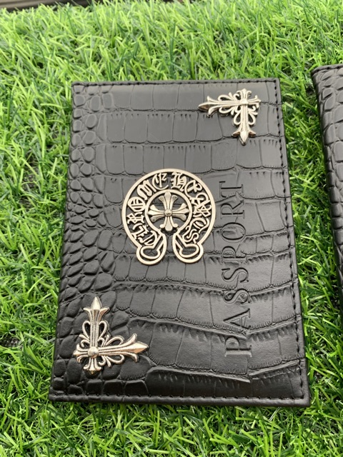 Ví Passport Chrome Hearts