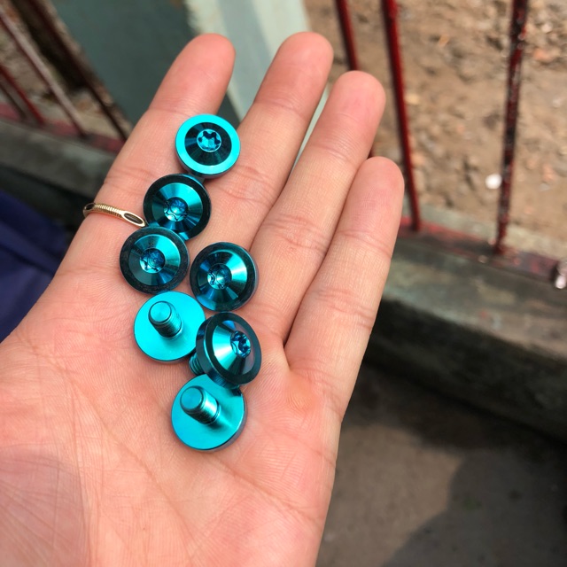 Ốc titan 6li1 (m6x10) - 6li15 (m6x15) gắn carte - ốp pô