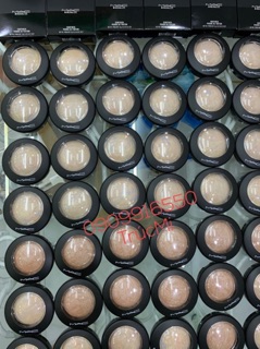 Phấn khoáng MAC Skinfinish.