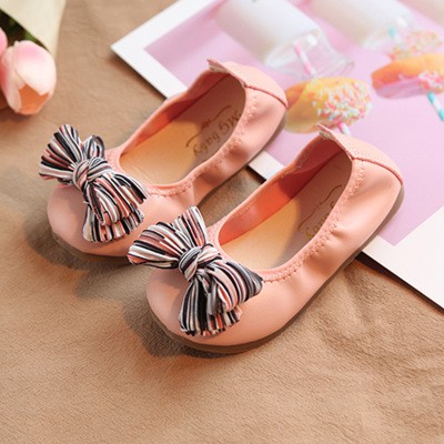 Giày dúm hồng có nơ vải phong cách Vintage cho bé gái