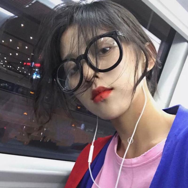 Mắt kính gọng tròn phong cách vintage dành cho nam và nữ