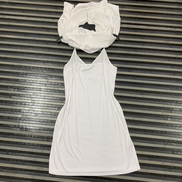 Đầm ren Emma Michelle dư xịn có kèm váy dây lót