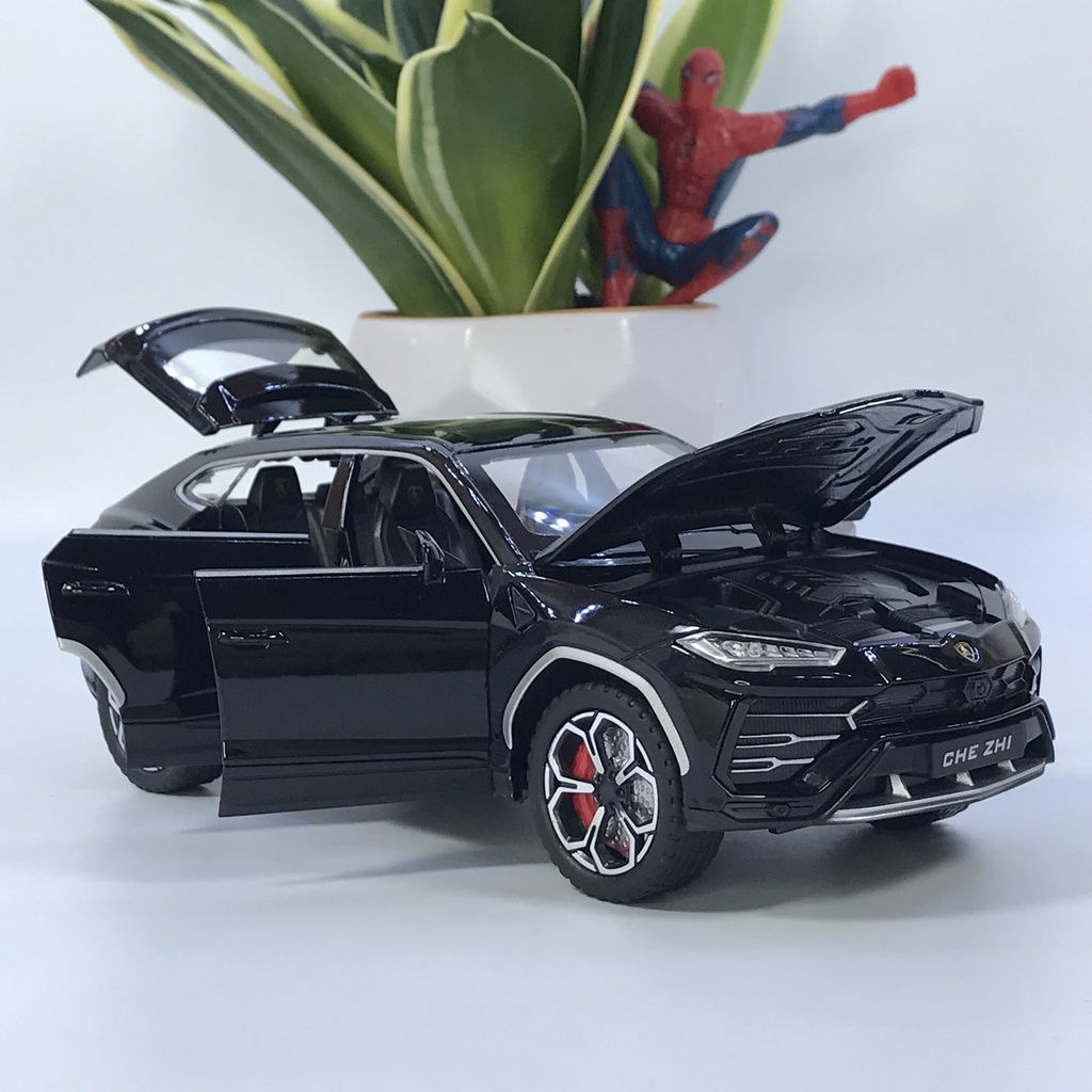 Mô hình ô tô siêu xe Lamborghini Urus tỷ lệ 1:24 hãng Chezhi sản xuất bằng kim loại cao cấp