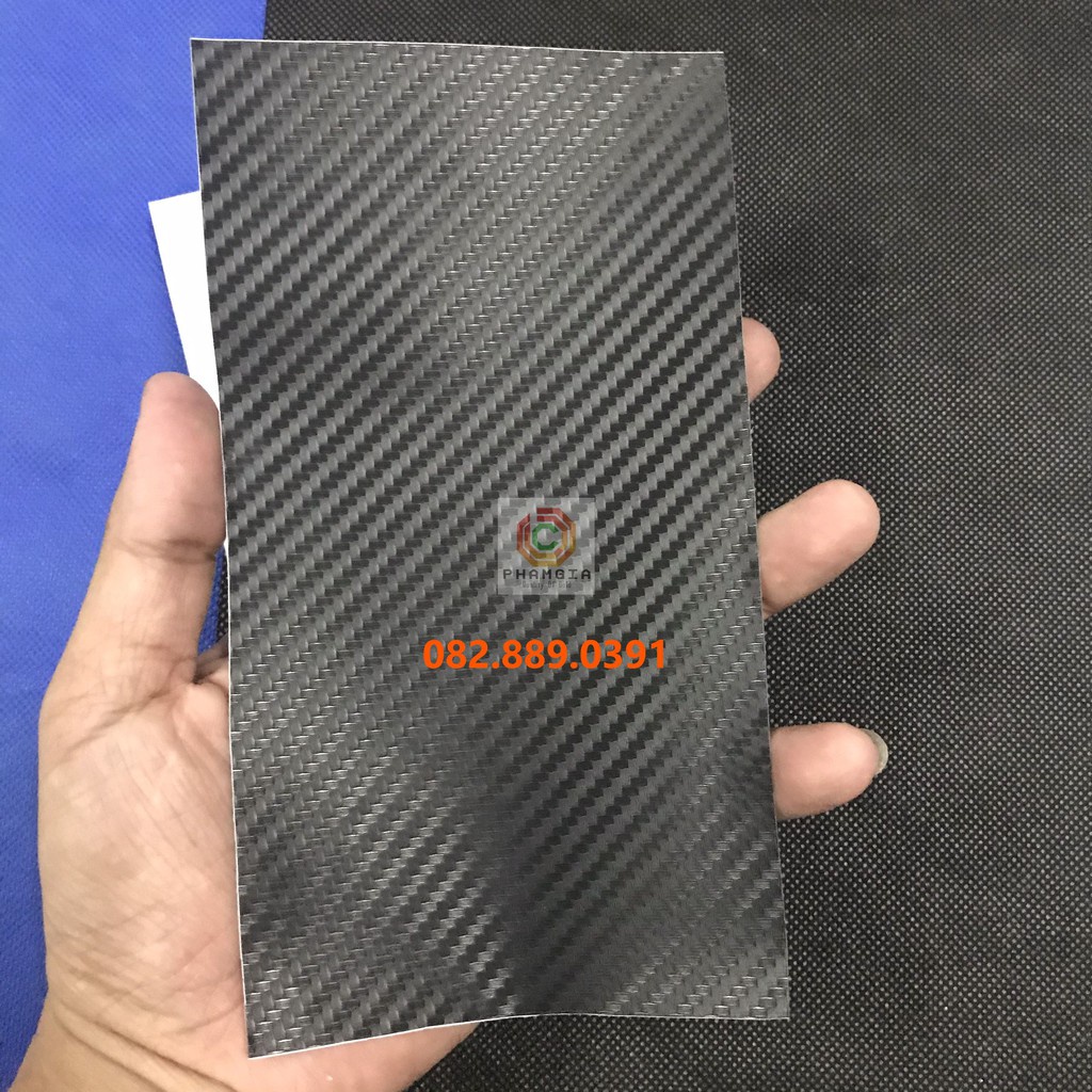 Miếng dán mặt lưng skin carbon nguyên thủy cắt sẵn khổ 10cmx17cm