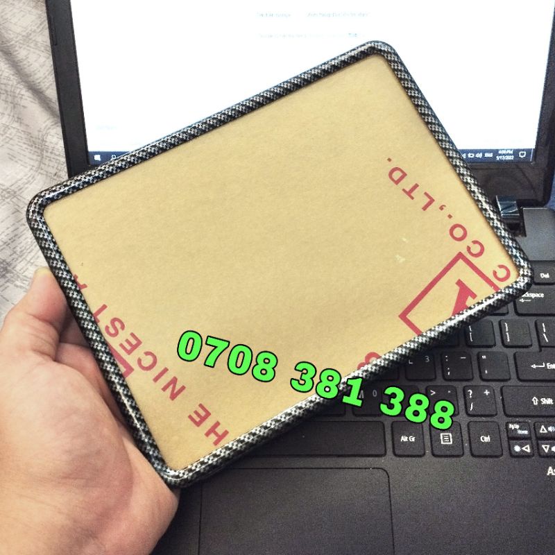 Khung biển số  7 màu/titan gắn xe máy