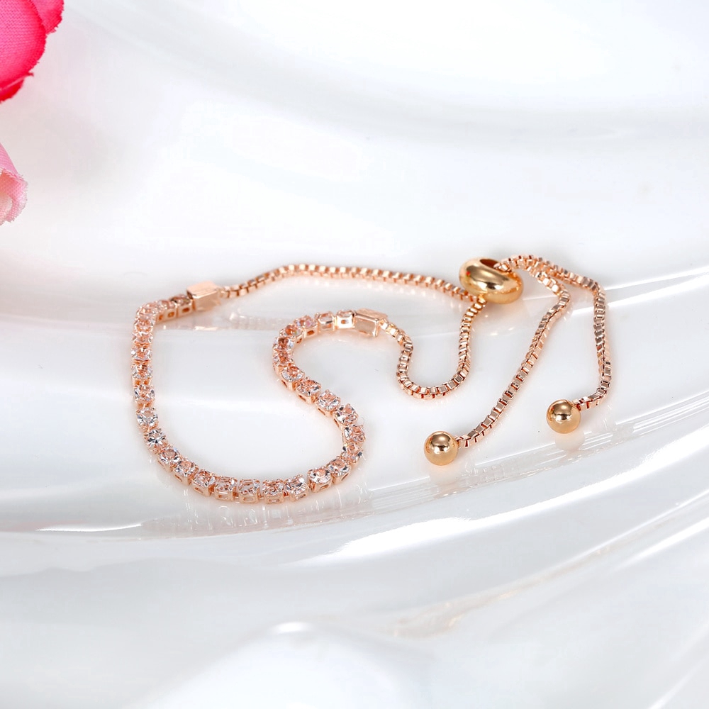 Vòng tay đính đá sang trọng dành cho nữ | BigBuy360 - bigbuy360.vn