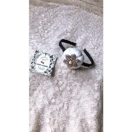 Bờm bí đeo cùng hanbok