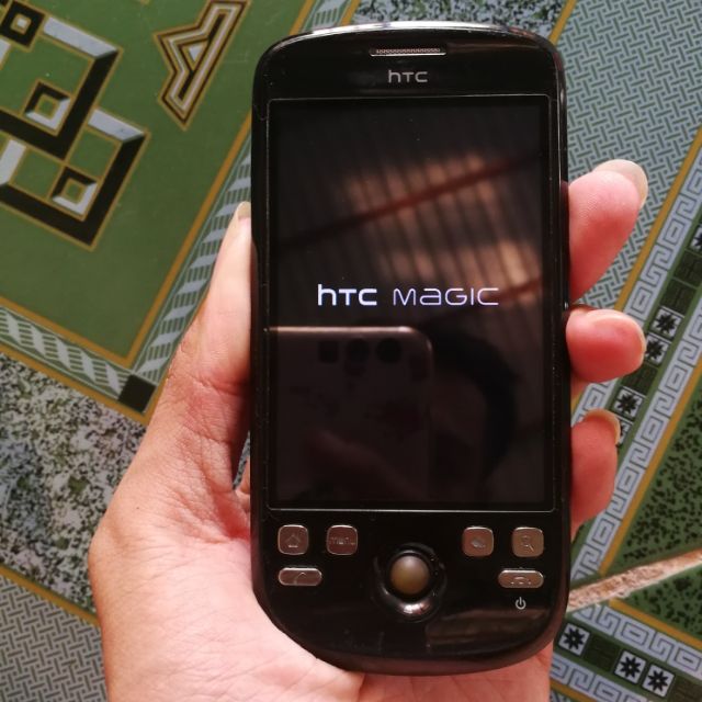 Điện thoại HTC Magic A1616 cổ