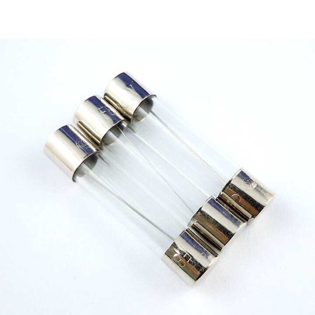Cầu chì ống kích thước 20mm x 5mm lắp cho oto ,xe máy