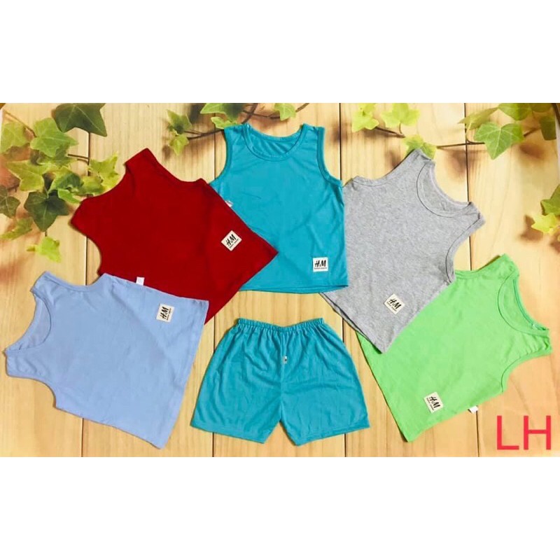 Bộ ba lỗ bé trai gái