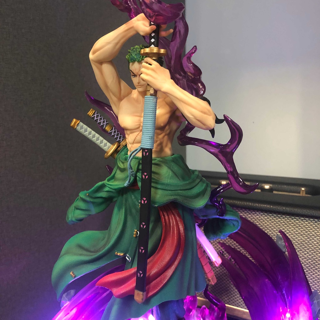 Figure / Mô hình Zoro Hắc Kiếm 43 cm BẢN CAO CẤP có LED