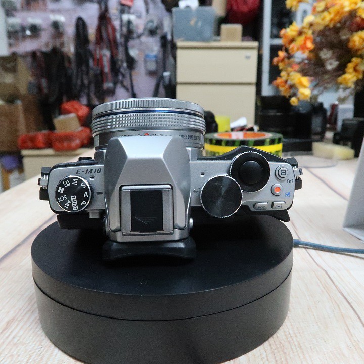 Máy ảnh Olympus OM-D E-M10 mark I kèm ống kính zuiko 14-42