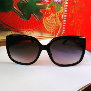 MẮT KÍNH NỮ GUCCI THỜI TRANG
