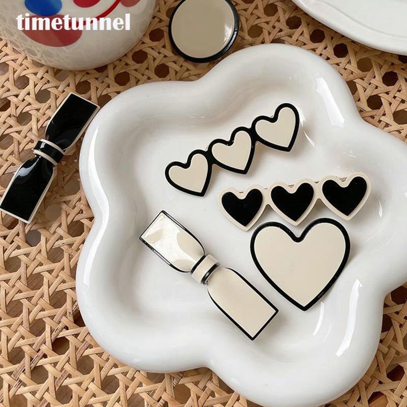 Kẹp Tóc Màu Trắng Đen Hình Trái Tim Phong Cách Hàn Quốc