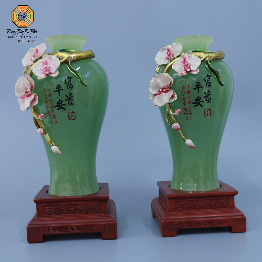 Cặp Lọ lục bình ,Đá onyx xanh ngọc , đẹp giá tốt, cao 28 cm kèm đế . Thu hút tài lộc,hóa giải sát khí ,đem lại bình an