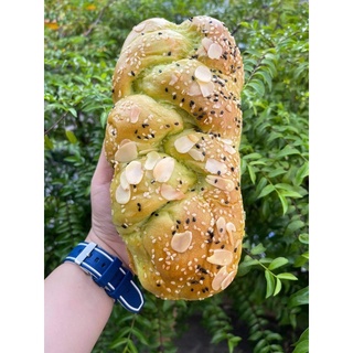 bánh mì bông cúc lá dứa