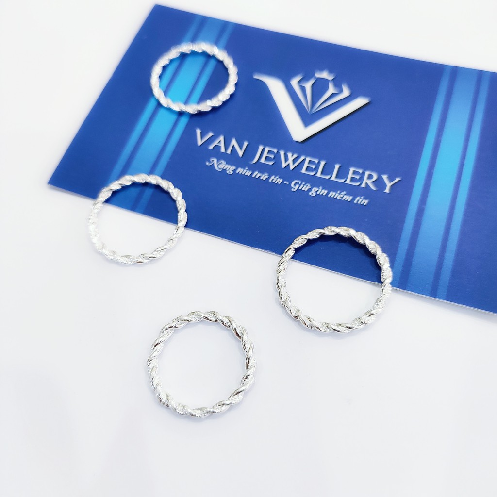 Nhẫn bạc Nhẫn xoắn trơn mảnh bạc ta Van Jewelry V10259