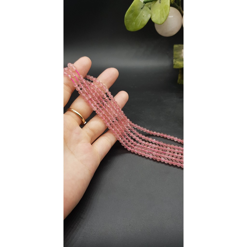 Hạt cắt giác Màu Hồng Dâu chuyên dùng pahối vòng tay, làm đồ handmade,.... (size 4mm)