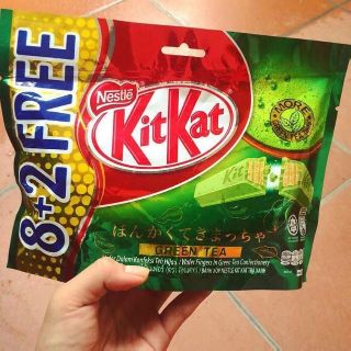 Bánh kitkat trà xanh