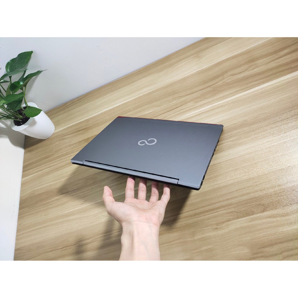 Laptop siêu mong Nhật Bản Fujitsu U745 Core i5-5200U/8gb Ram/256gb SSD/14inch HD