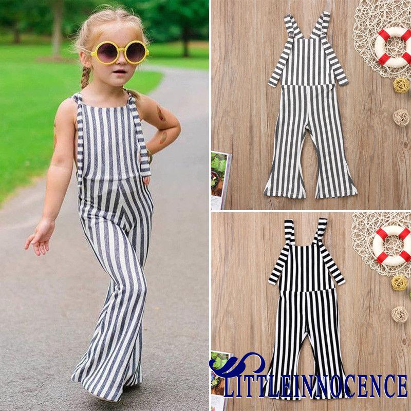 Trang phục jumpsuit kẻ sọc cho mẹ &amp; bé