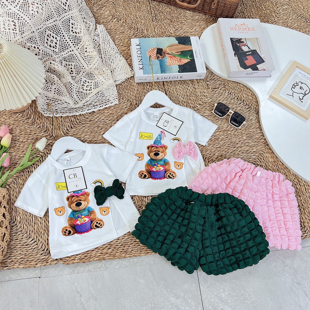 Quần áo cộc tay bé gái, set bộ quần xốp phồng ô vuông phối áo cotton xẻ tà hông cho bé