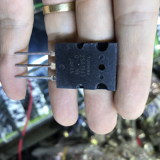 SOC-Cặp sò C5200 và A 1943