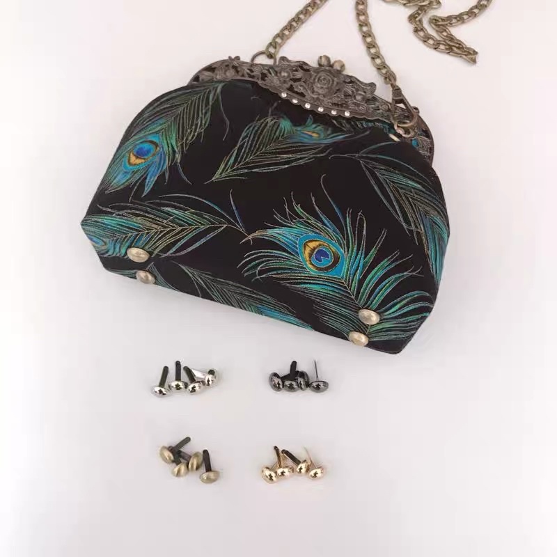 Các mẫu chân đế túi xách