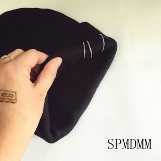 Mũ beanie khuyên tròn