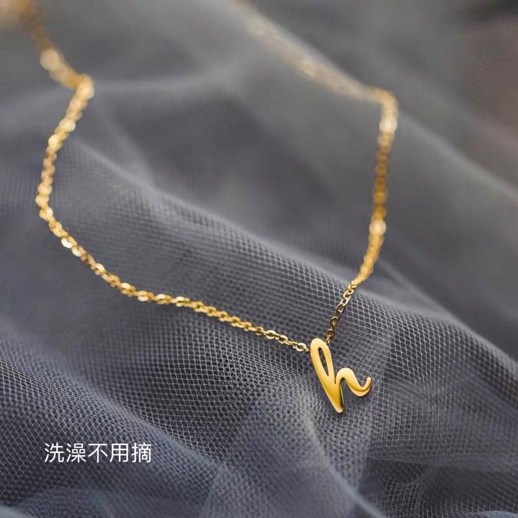 Dây Chuyền Bằng Thép Titan Mặt Chữ h Yang Zi Không Dị Ứng Màu Vàng Kim Phong Cách Đơn Giản