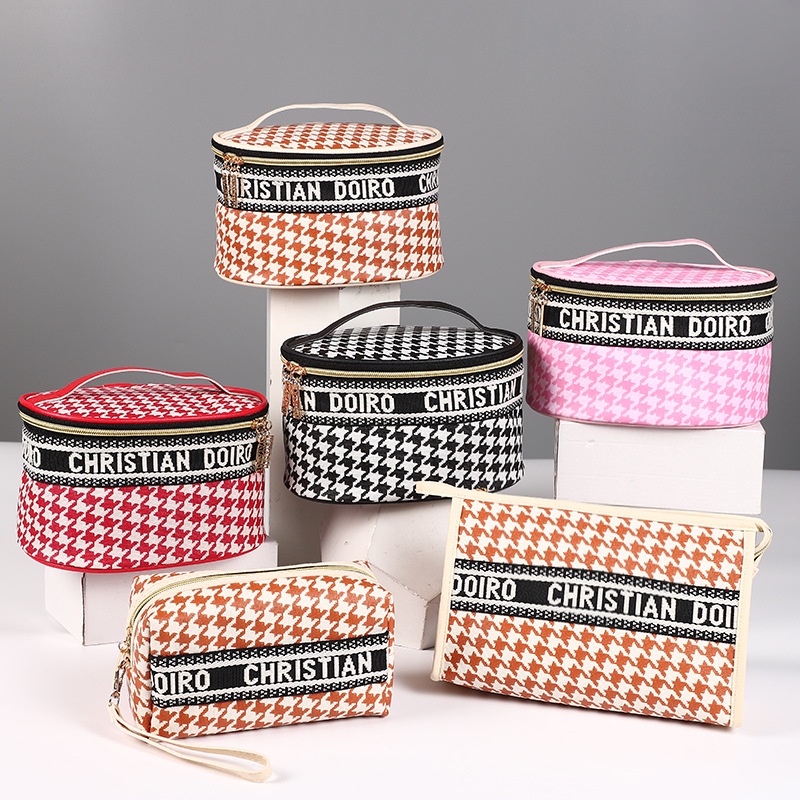 Túi Đựng Mỹ Phẩm Cầm Tay Nhiều Màu Sắc