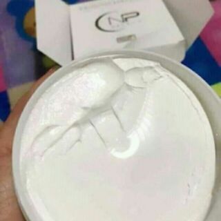 Kem trắng da body Nelly.p